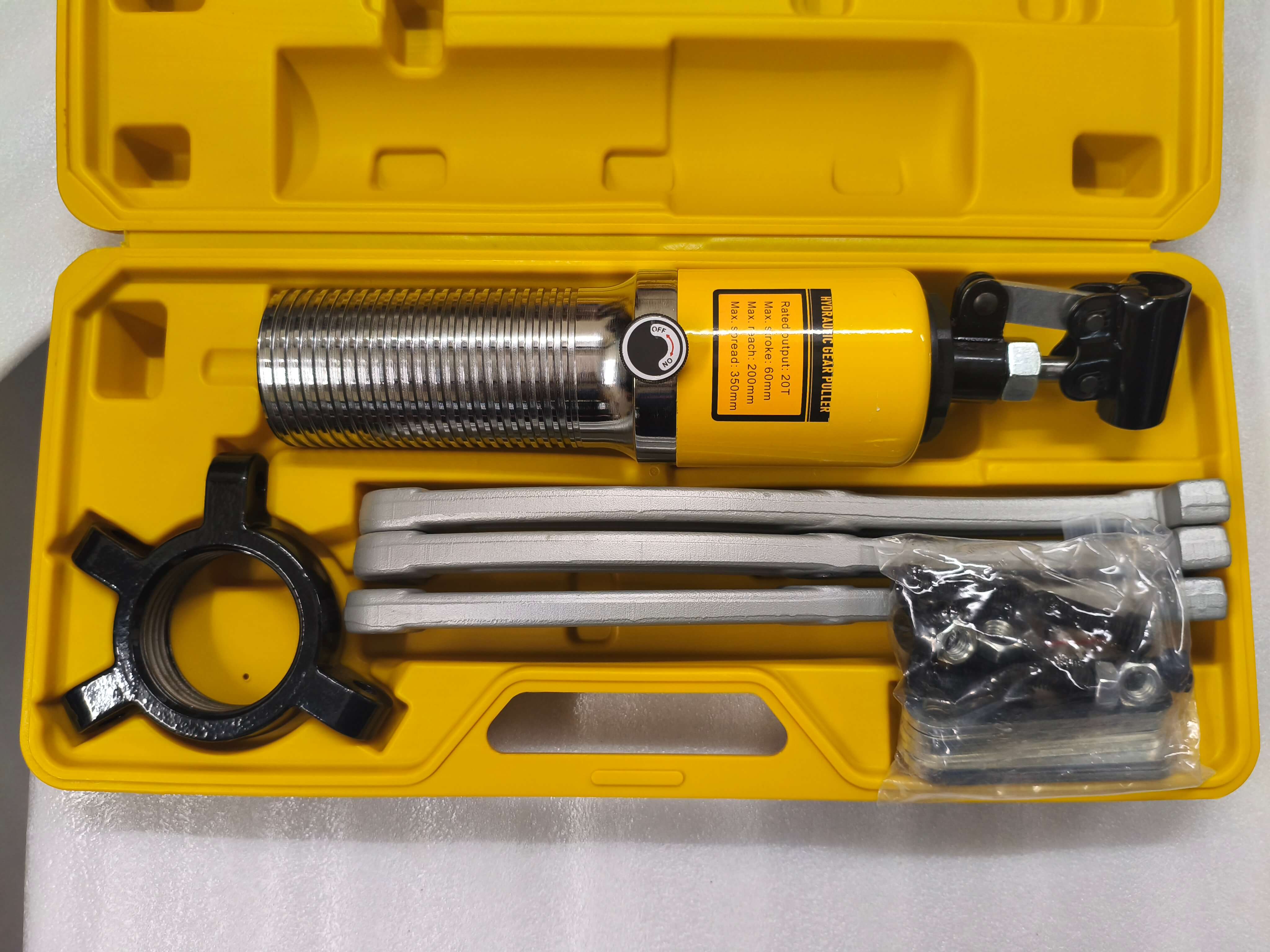 Hydraulic 3 Jaw Gear Puller Traders