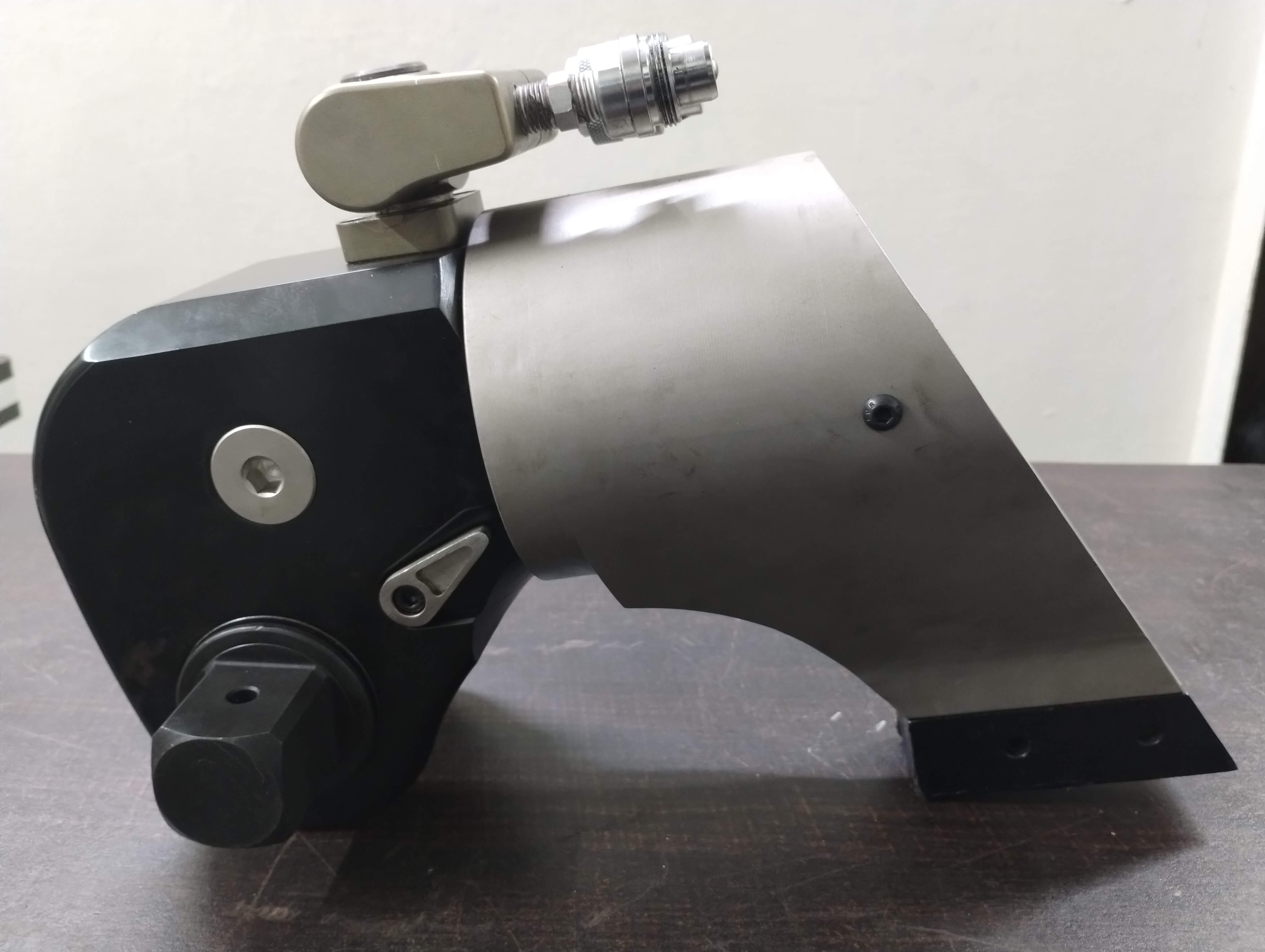 hydraulic torque wrench - square drive