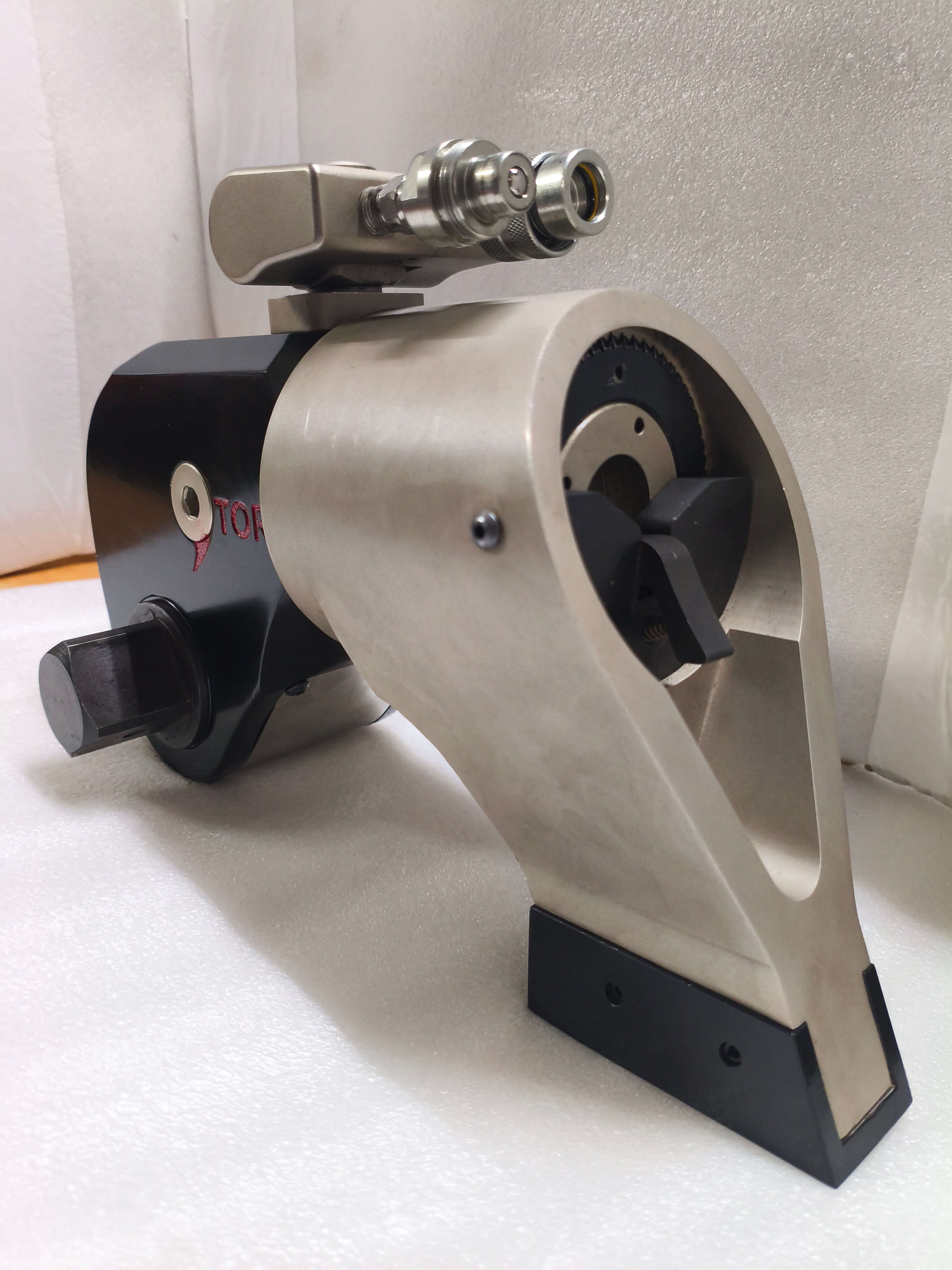 hydraulic torque wrench - square drive
