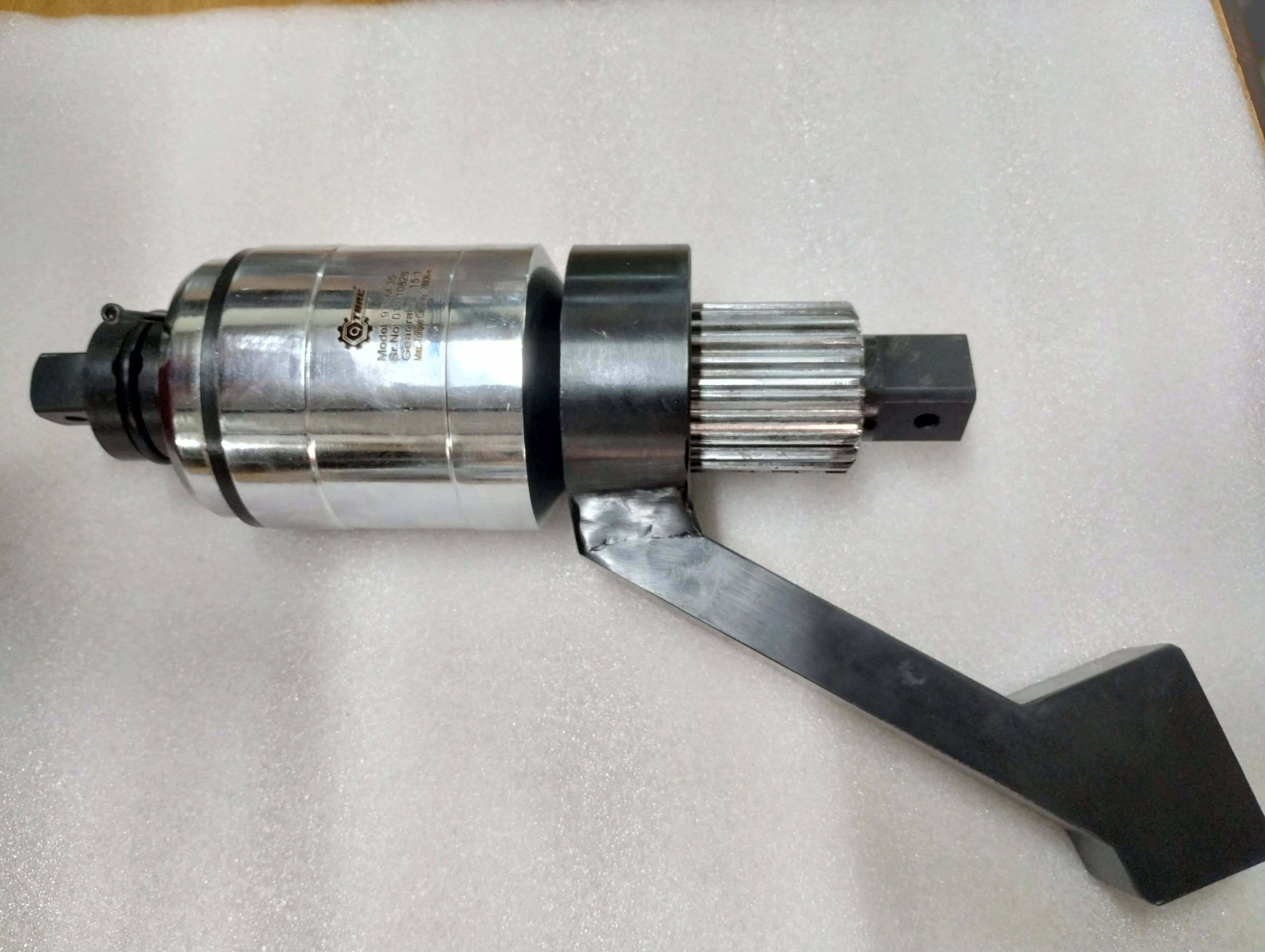 manual torque multiplier